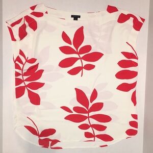 Ann Taylor Red & White Leaf Print Blouse – Size M